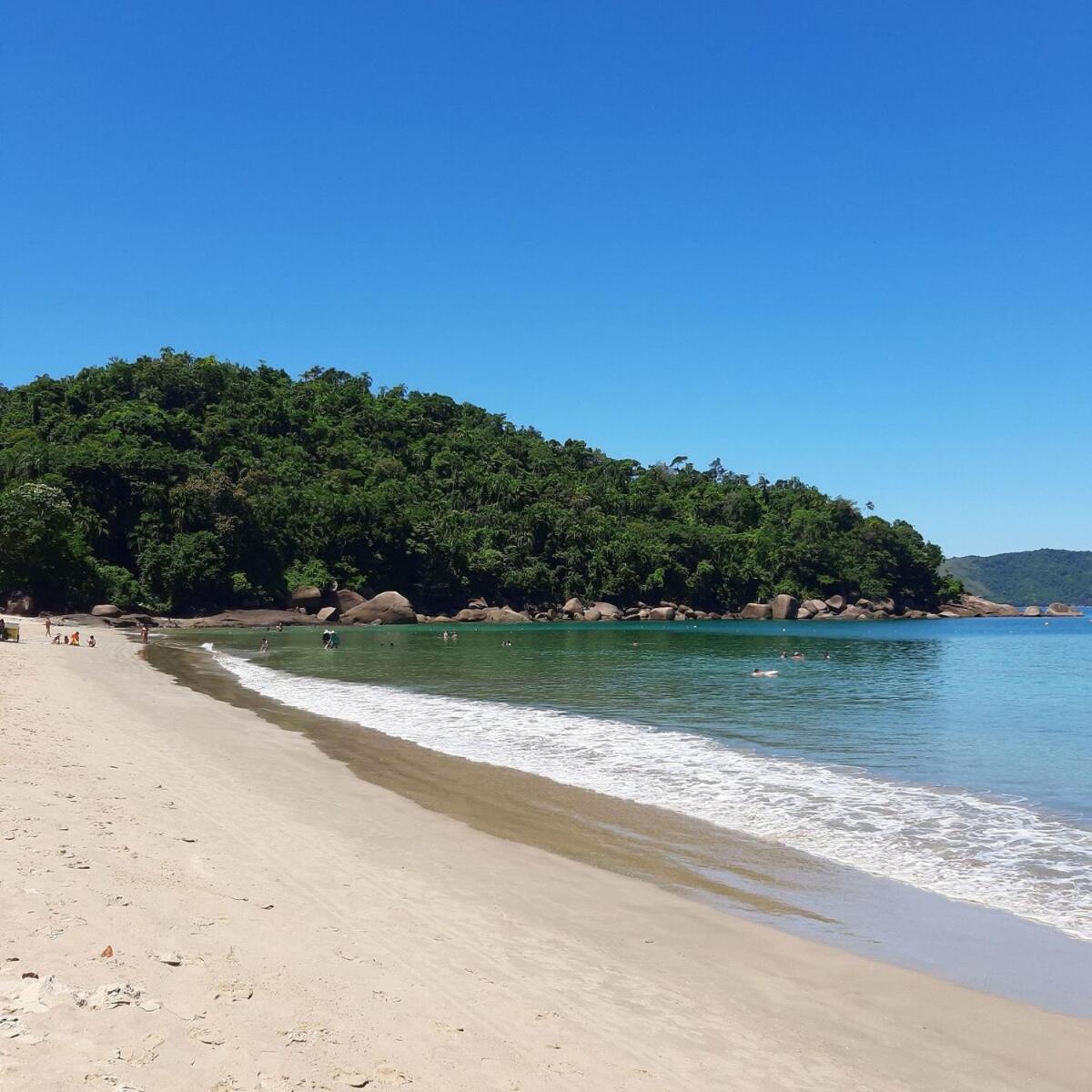 F2 Apto Terreo Perto 3 Praias E Comercio A Pe Apartamento Ubatuba